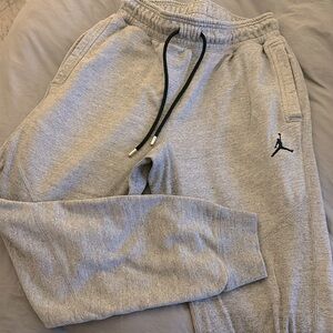 Men’s Jordan Grey sweatpants size M